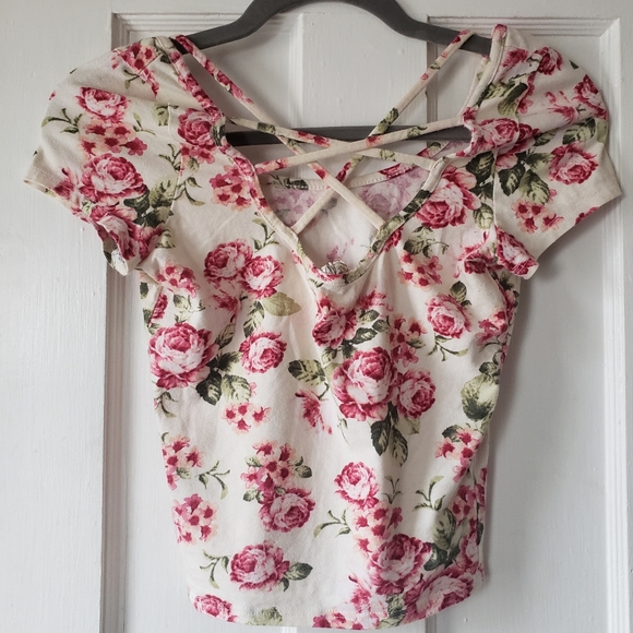 Floral Crop Top - Picture 2 of 3